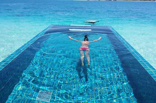 游泳后背晒的疼怎么办,游泳晒伤了多久能恢复