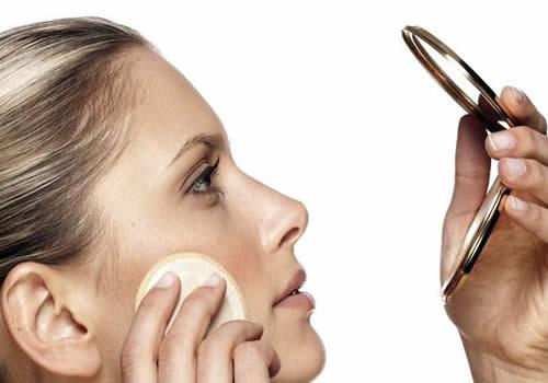 涂了cc霜还要隔离霜吗 cc霜和隔离霜的正确使