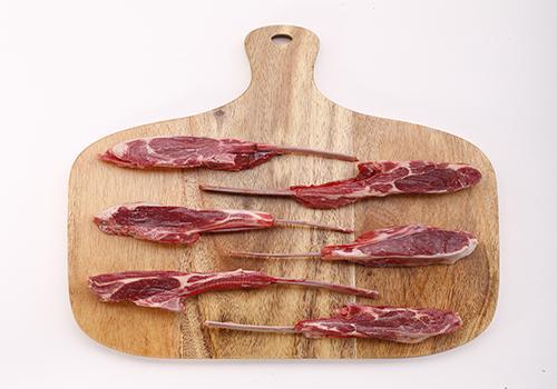 羊肉和白酒能一起吃吗? 吃羊肉喝什么酒最好（组图）