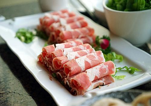 羊肉和什么一起炖最好 羊肉去膻味的最佳方法