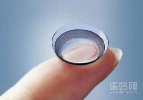 吃火锅可以带隐形眼镜吗,戴隐形可以吃火锅吗