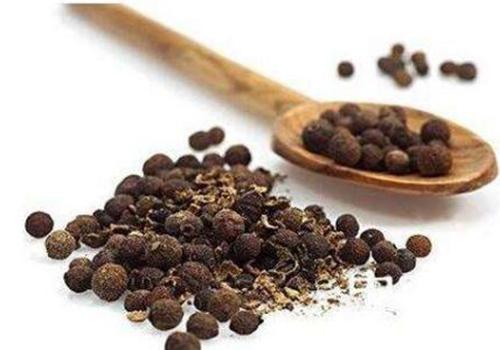 胡椒吃了有什么好处食用胡椒需要注意什么 乐哈健康网