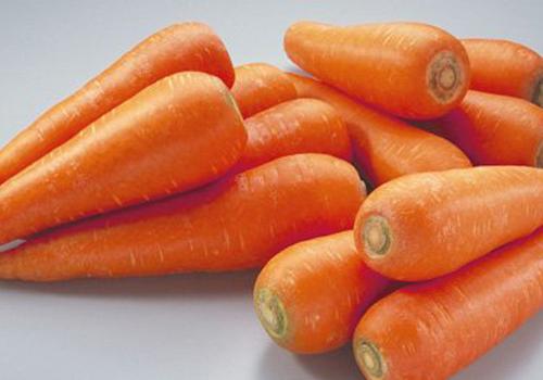 白萝卜和红萝卜可以一起吃吗 白萝卜和红萝卜怎么吃最好