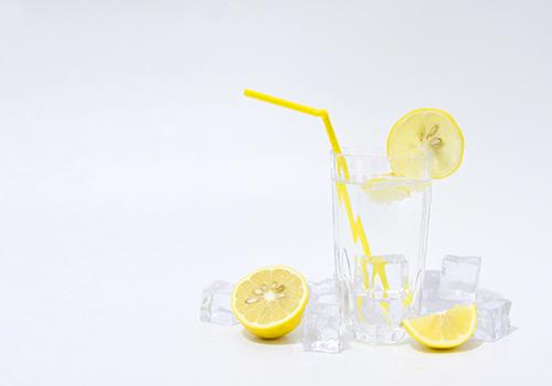 喝柠檬蜂蜜水会胖吗